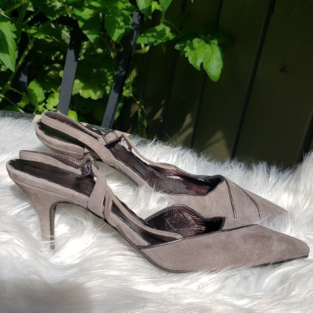 Banana republic suede slingback heels 6.5